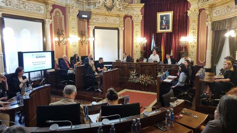 O alcalde convoca pleno urxente para hoxe ás 12.30 h, cunha cuestión de confianza vinculada á aprobación do orzamento